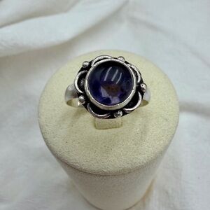 Sterling silver 925  Purple Stone Ring size 8